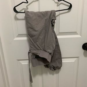Maternity Cropped Pants